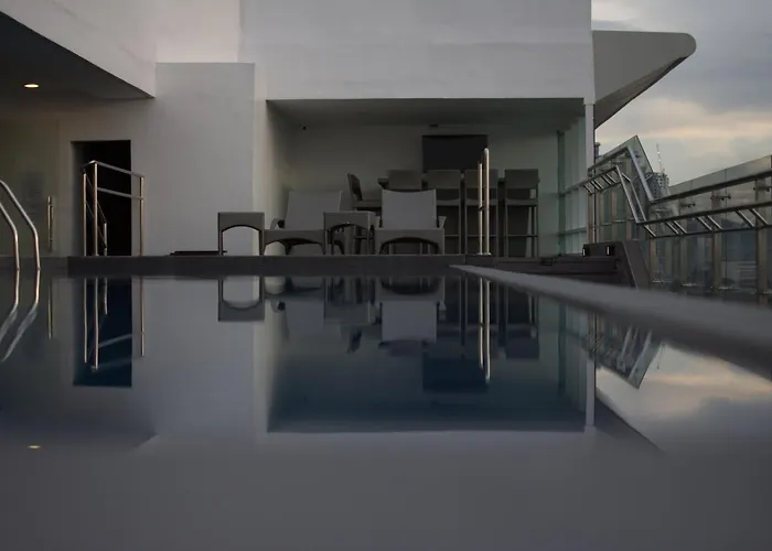 One Central Hotel & Suites