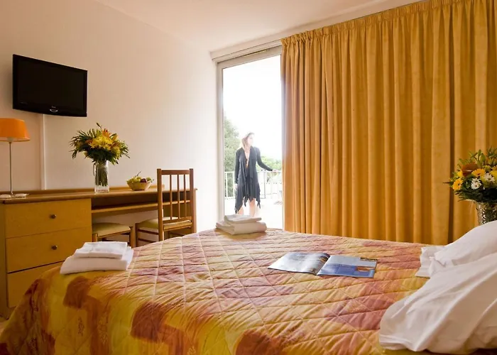 Hotel Le Domaine Du Mas Blanc By Popinns