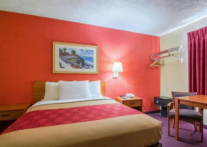 Econo Lodge Ottawa