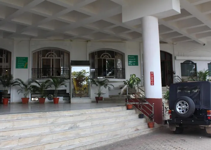 Hotel Pooja International