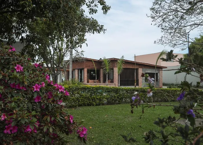 Ipe Hotel Express