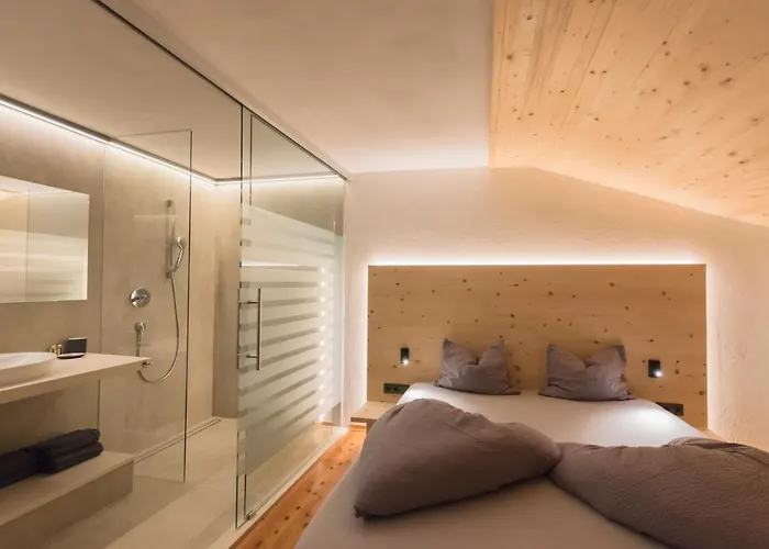 Residence-Garni Haus Tschenett
