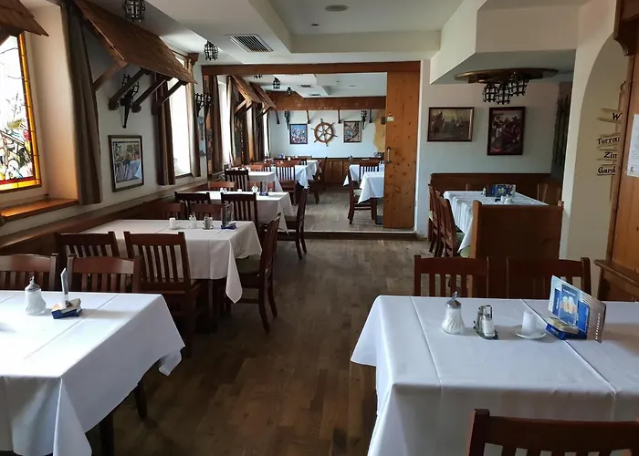 Pirates Hotel