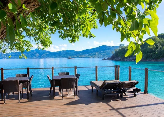 Anse Soleil Beachcomber Hotel And Self Catering