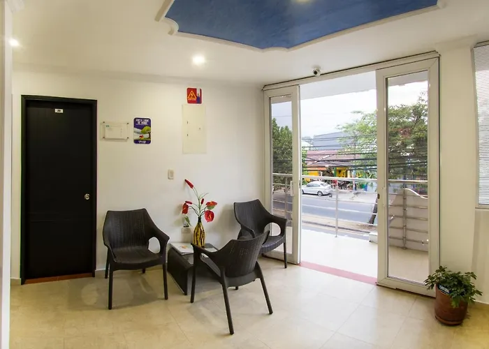 Hotel Embajador Del Llano