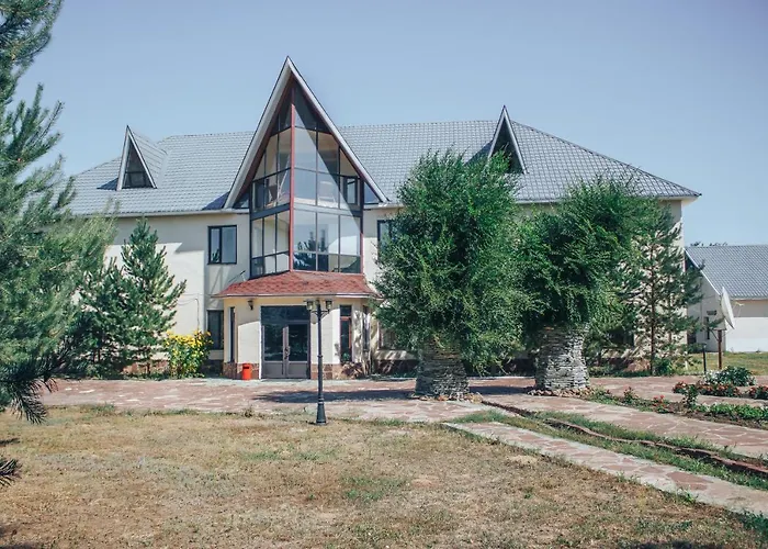 Sad Dolgoletiya Hotel