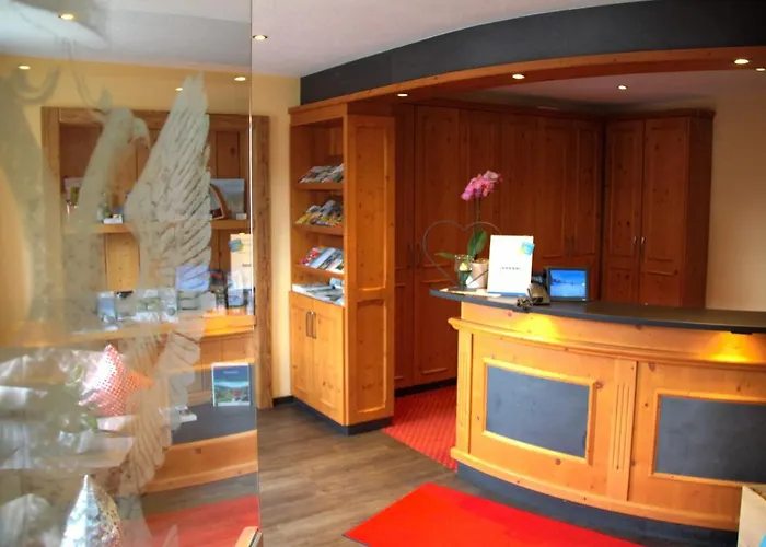 Land-gut-Hotel Höhengasthof Adler