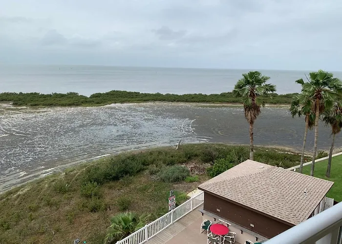 Blue Bay Inn And Suites