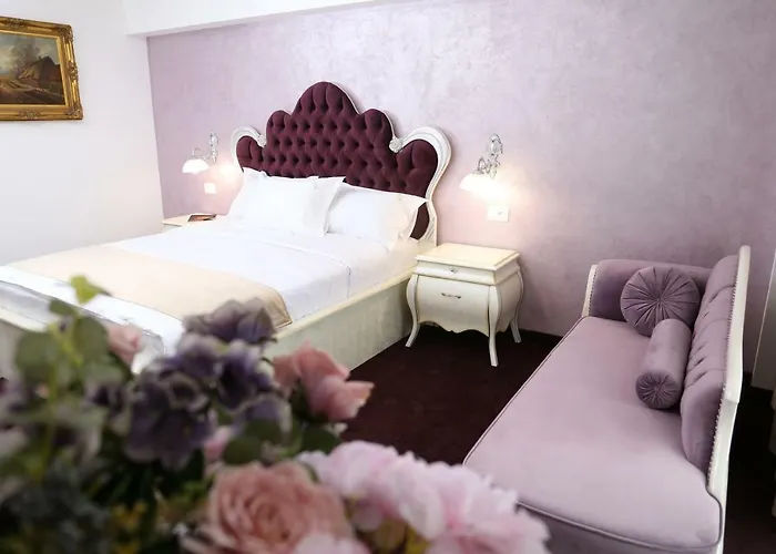 Royal Boutique Mangalia Breeze