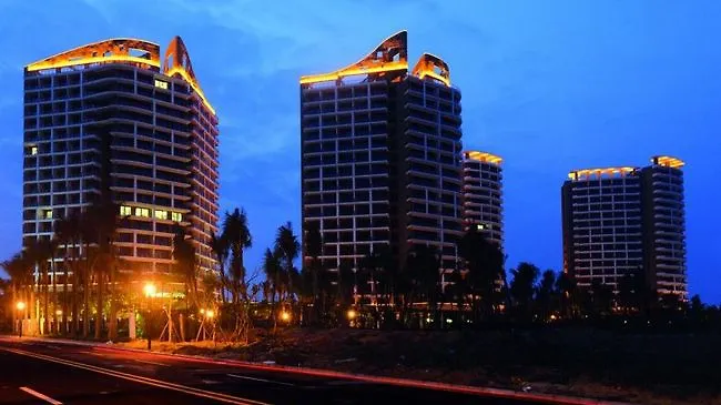 Holliyard Sea View Resort Hotel