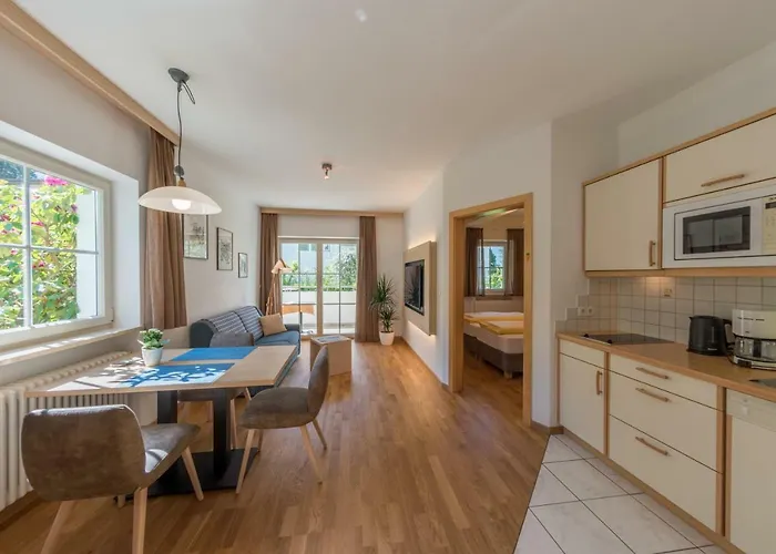 Apartments Villa Majense