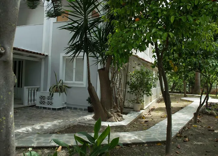 Paradise Beach Hotel