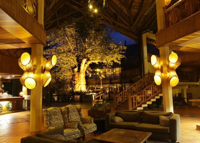 Cresta Mowana Safari Lodge