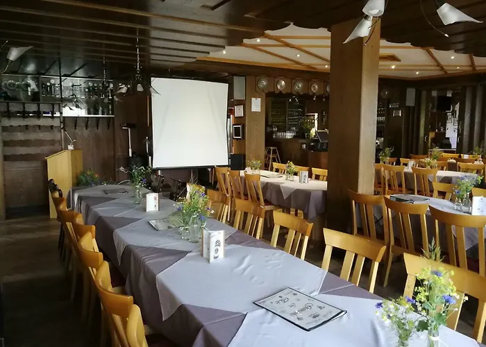 Land-gut-Hotel Zum Bartl