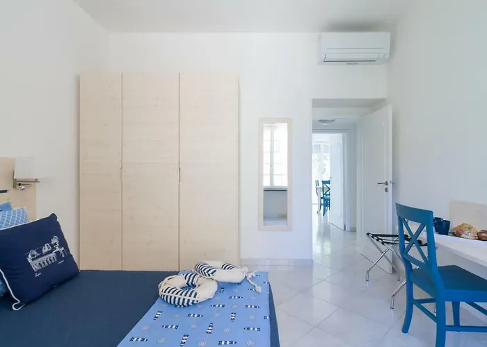 Aquamarine Relaxing Capri Suites
