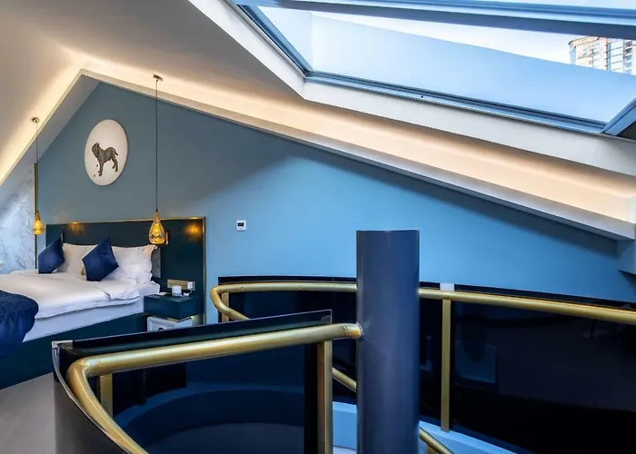 Moon And Chalice Boutique Hotel