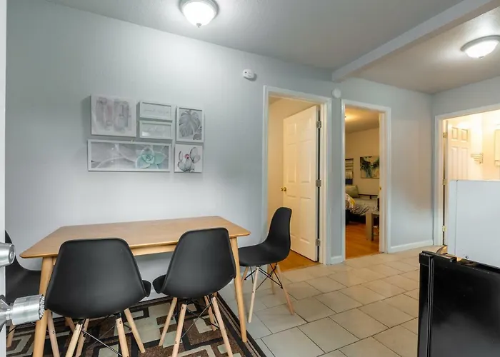 @ Marbella Lane 2Br House In Downtown Redwood City
