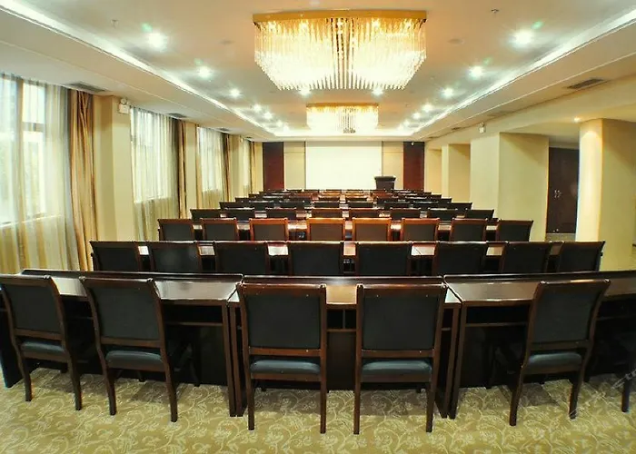 Yichang Three Gorges Dongshan Hotel