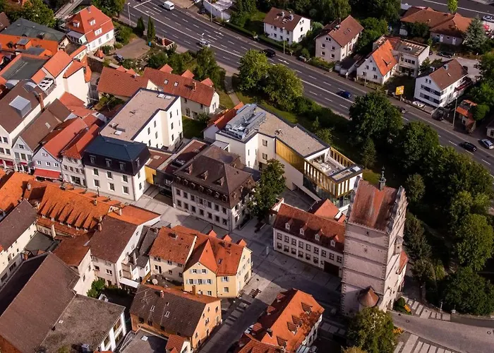 Schwan Und Post Business Quarters