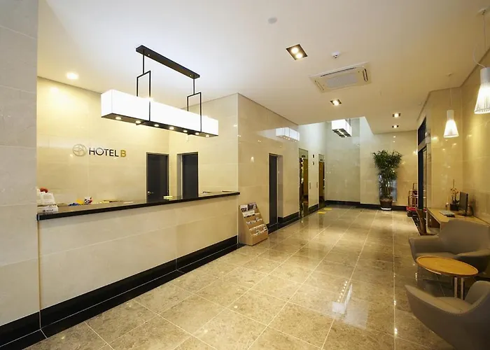 Hotel B