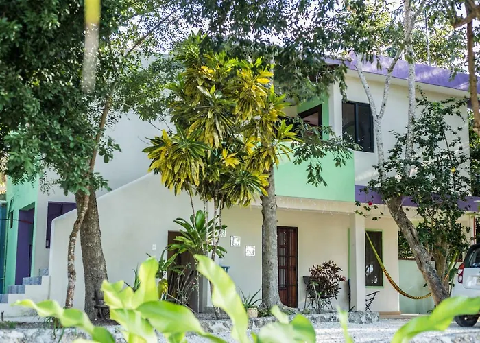 El Roble Nature Hotel & Lagoon
