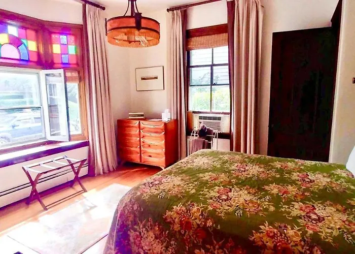 Austin House Inn