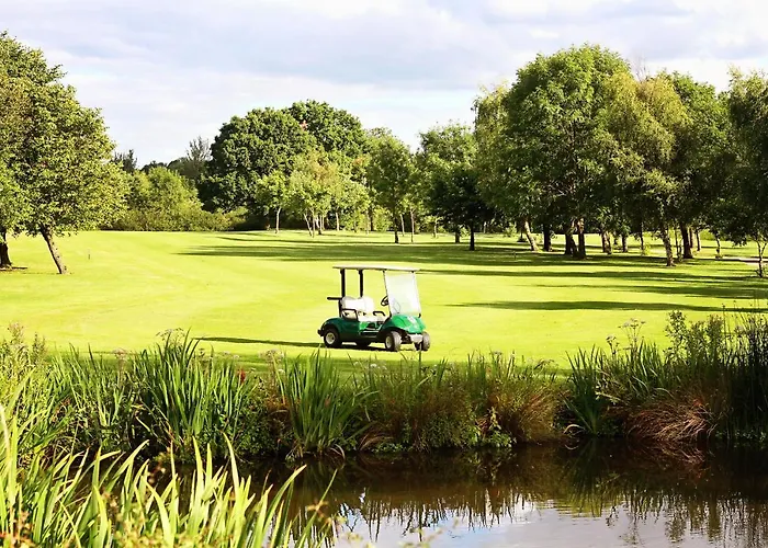 Calderfields Golf & Country Club