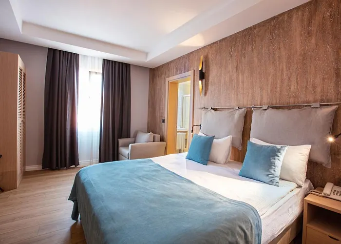 Eliada Hotel