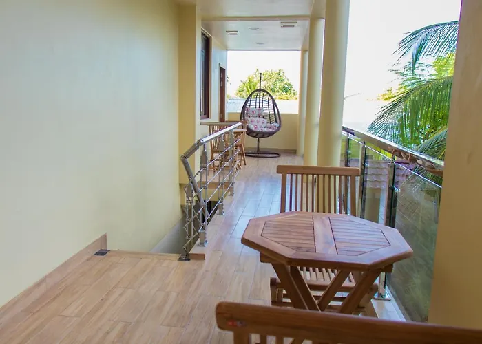 Rosy Villa Hotel