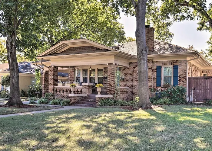 Walk To Midwestern State: Wichita Falls Cottage!