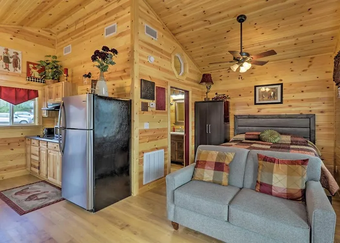 Cozy Heber Springs Cabin W/ Deck & Dock!