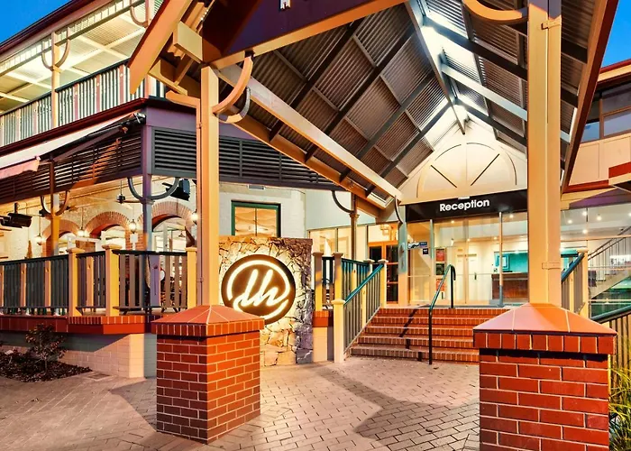 Loxton Community Hotel Motel