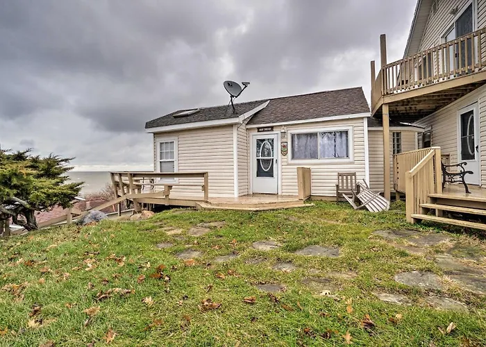 Lakefront Geneva Vacation Rental - Walk To Strip!