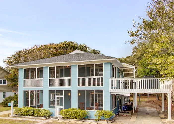 Palm Boulevard 2403 - Downstairs