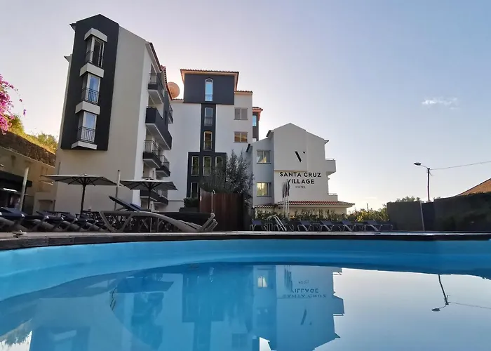 Santa Cruz Village Hotel