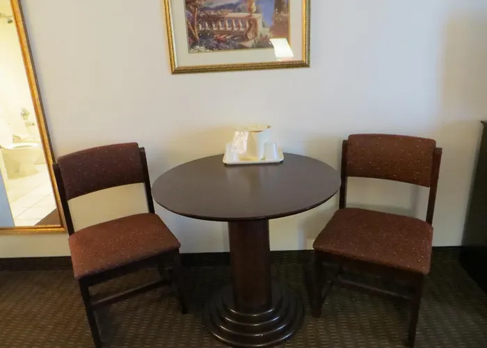 Days Inn By Wyndham Cave City