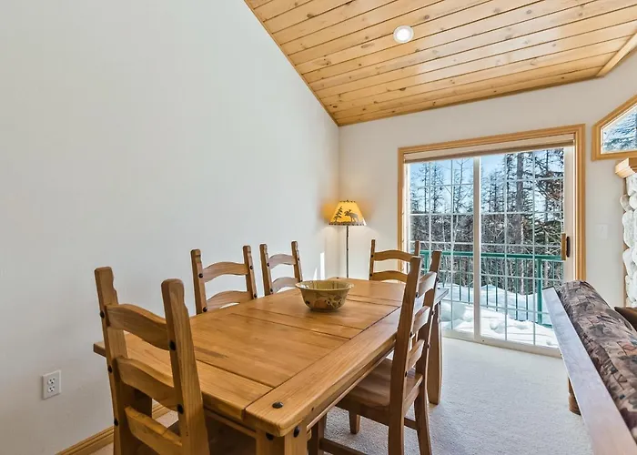 Schweitzer Ullr Retreat