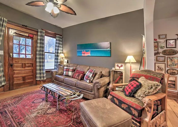 Walk To Waterfront: Dtwn Sturgeon Bay Retreat!