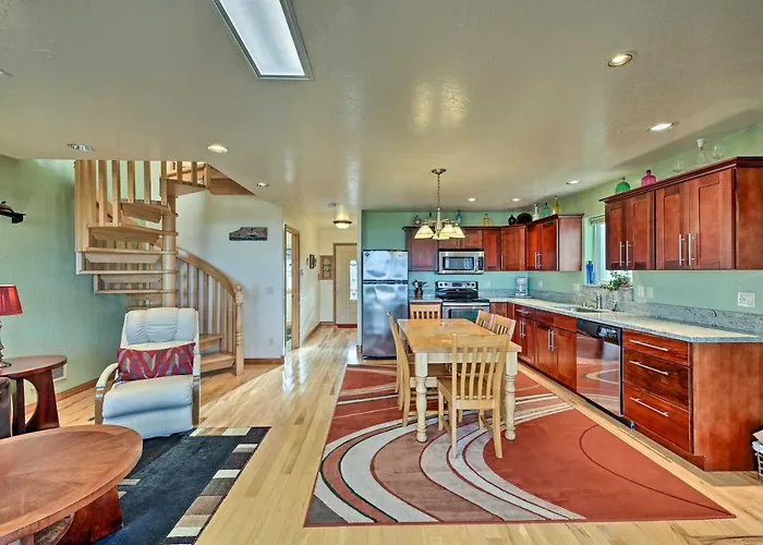 Sanderling Sea Cottages, Unit 9 With Ocean Views!