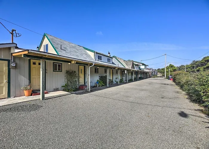 Sanderling Sea Cottages, Unit 2: Walk To Coast!