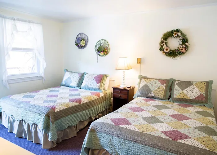 The Chimney Rock Inn & Cottages